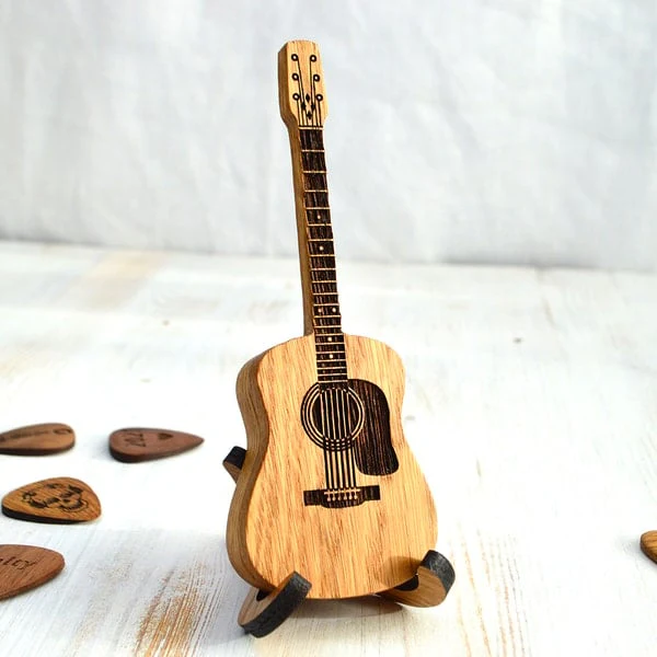 Natural Wood Guitar Pick Holder Case - Mini Acoustic Design for Musicians, Perfect Gift Idea - Image 5