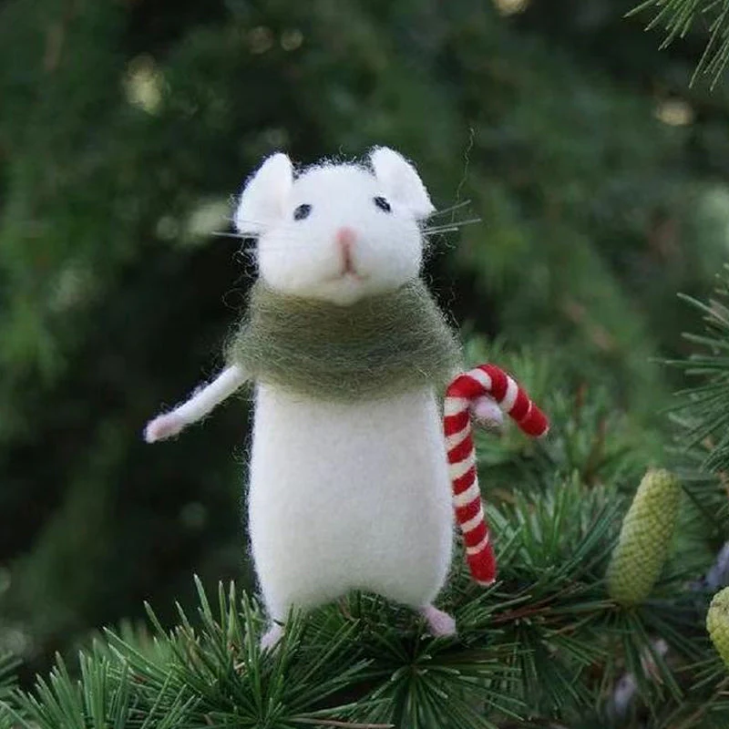 Handcrafted Felt Pumpkin Mouse Ornament - Unique Seasonal Decor for Halloween & Christmas Celebrations - Image 9